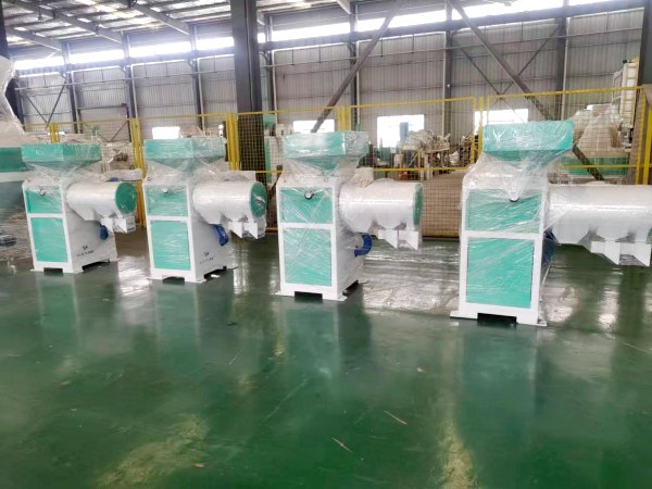 DTPZ-26 Soybean & Peas Peeling Machine DTPZ-26 Soybean & Peas Peeling Machine